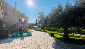 garden 3.jpg